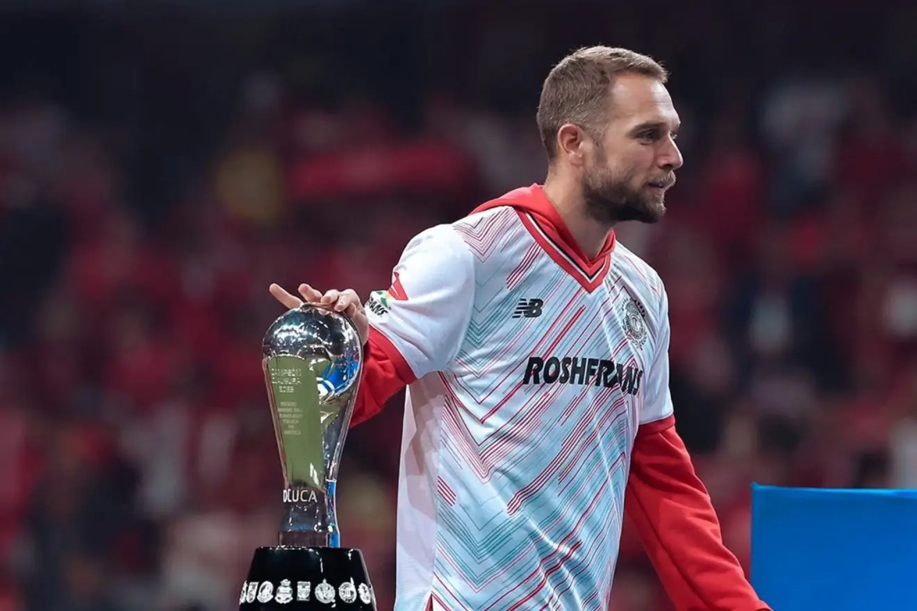 Pau López, campeón con el Toluca mexicano