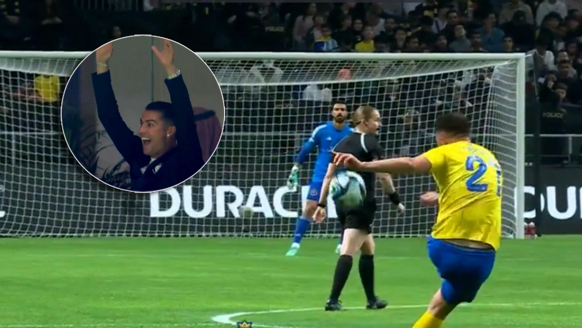 El Al Nassr goleó al Inter Miami en el amistoso que disputaron este jueves. Laporte hizo el golazo del partido al marcar desde 60 metros. El central sorprendió a todos... y atentos a la celebración de Cristiano Ronaldo.