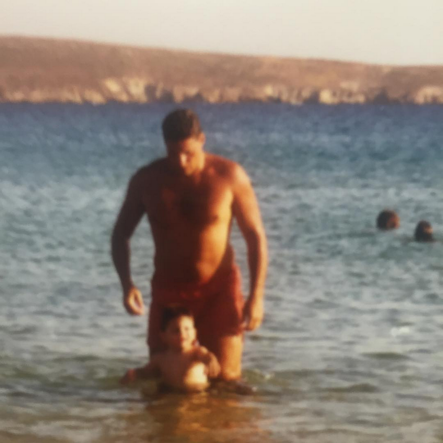 George Karlaftis, Greek player of the NFL, with his father