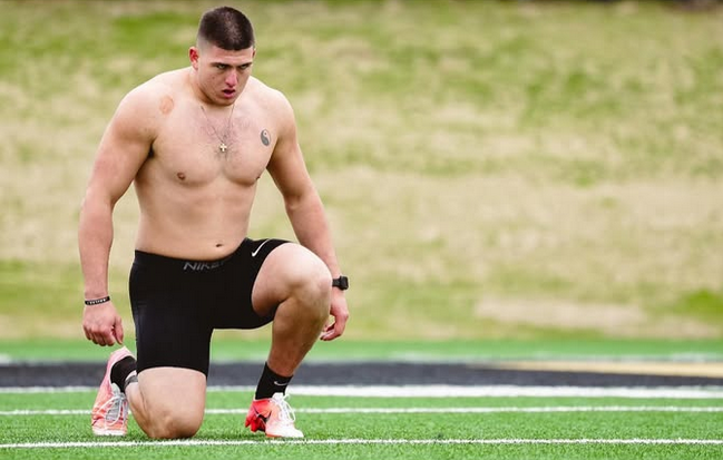George Karlaftis's odyssey: How has a Greek become a millionaire in the NFL?