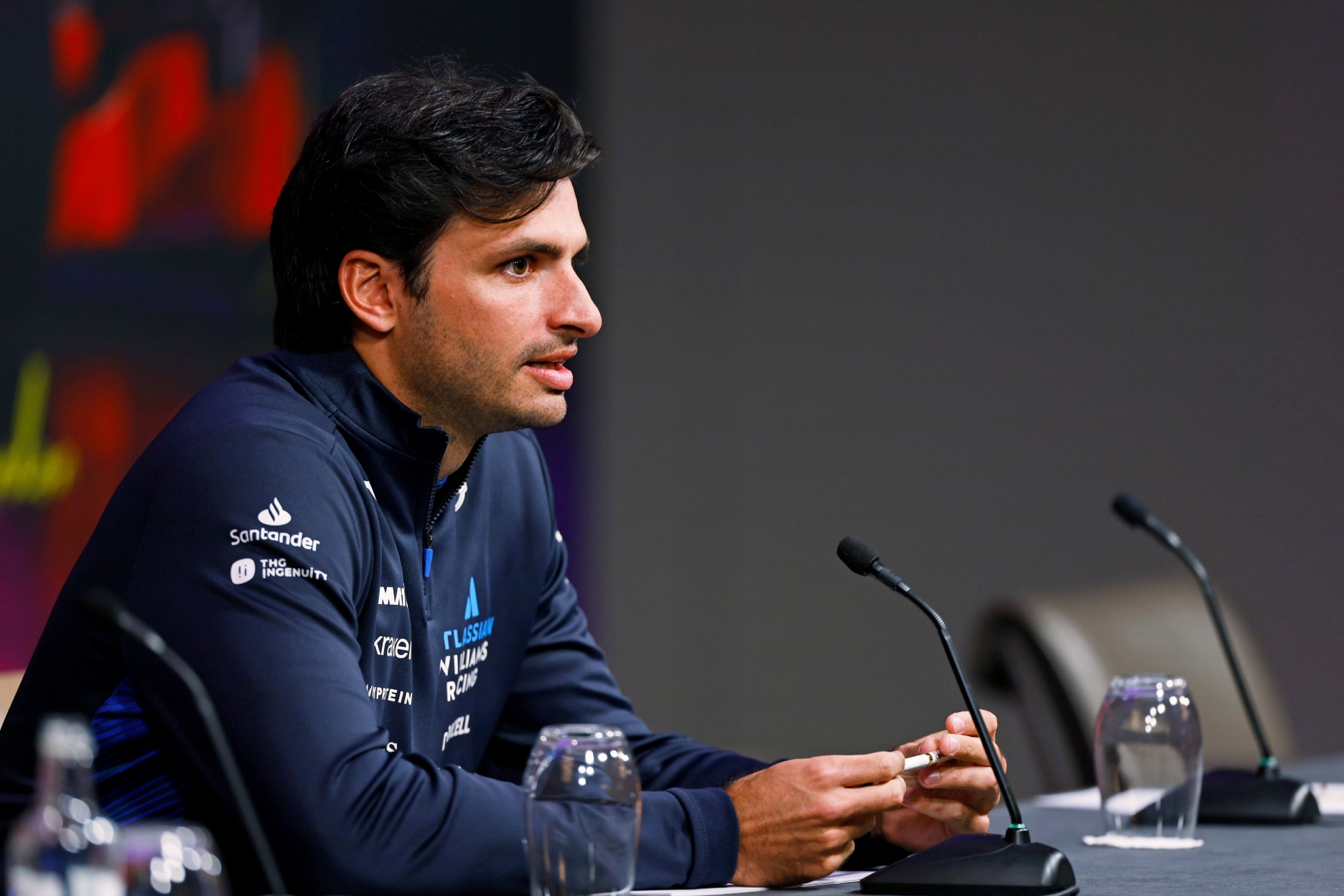 Carlos Sainz en la presentación conjunta de la temporada 2025.