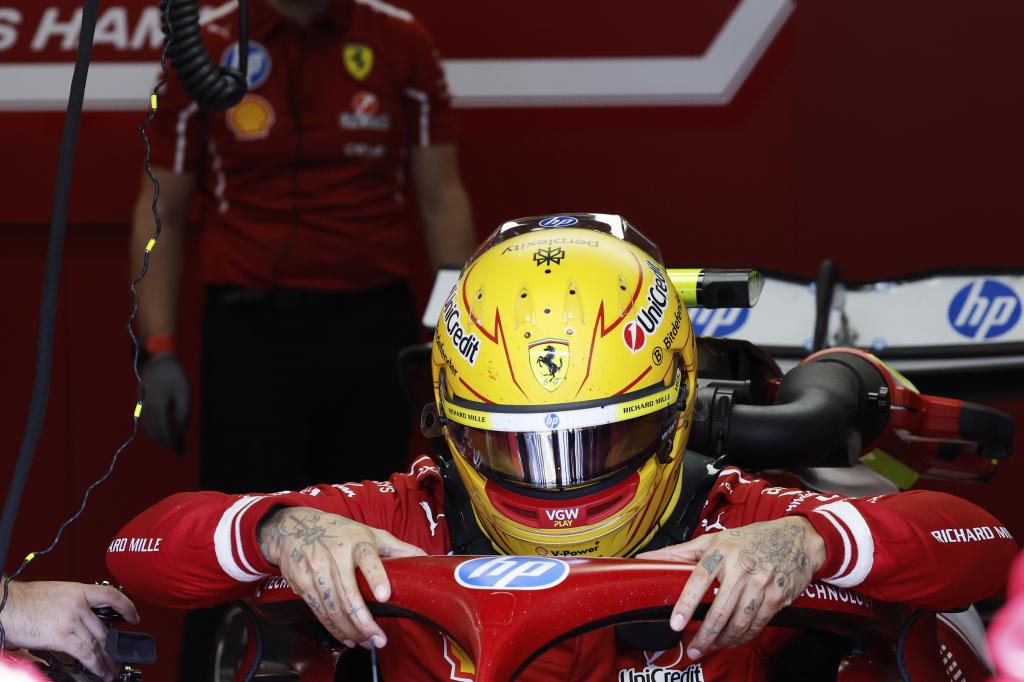 Hamilton, en el coche.
