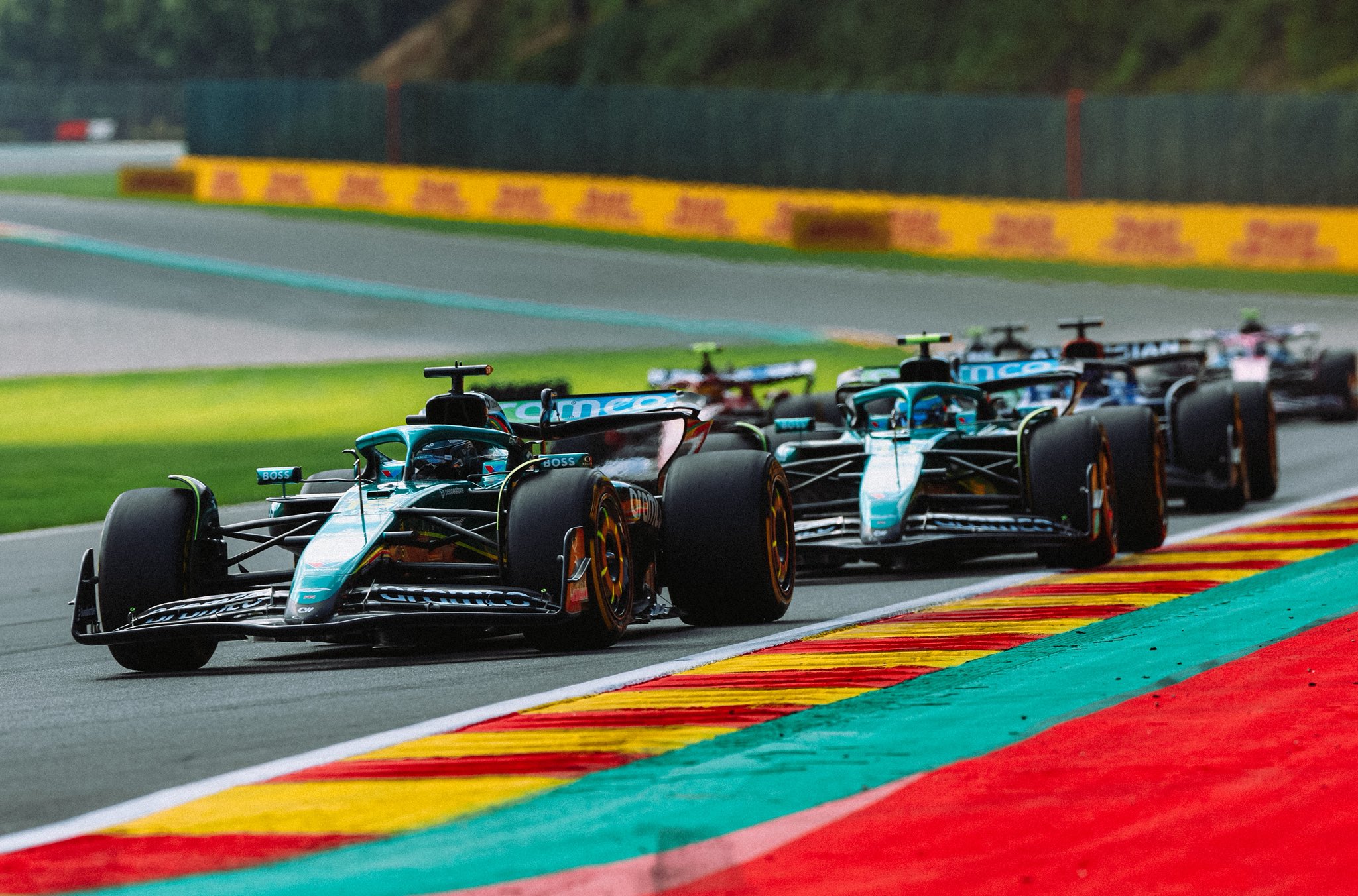 Stroll y Alonso, en acción.