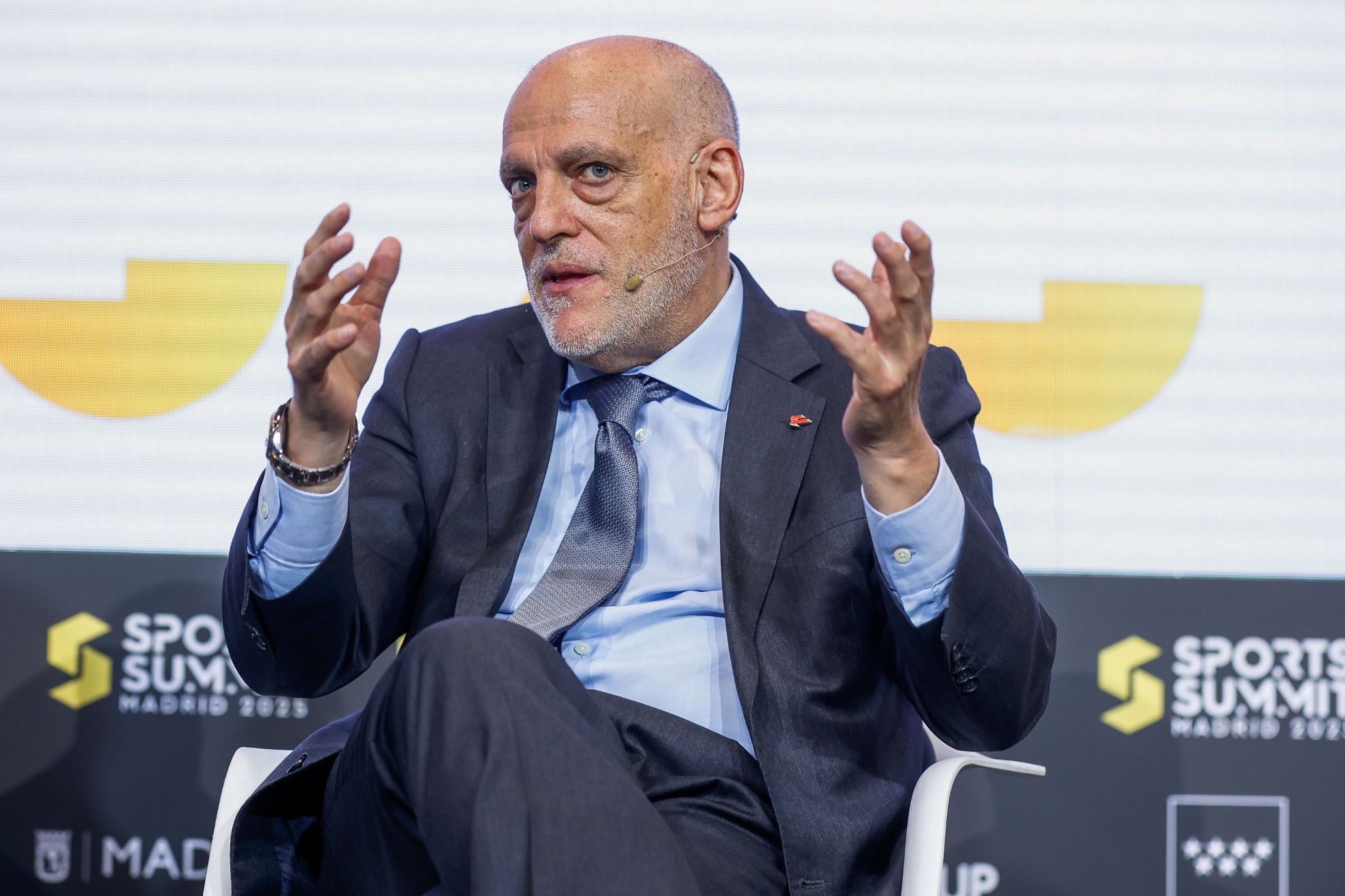 Tebas contesta a RMTV: "El ser superior sabe de doblar y de tráfico… si no  que se lo pregunten a Montoro..."
