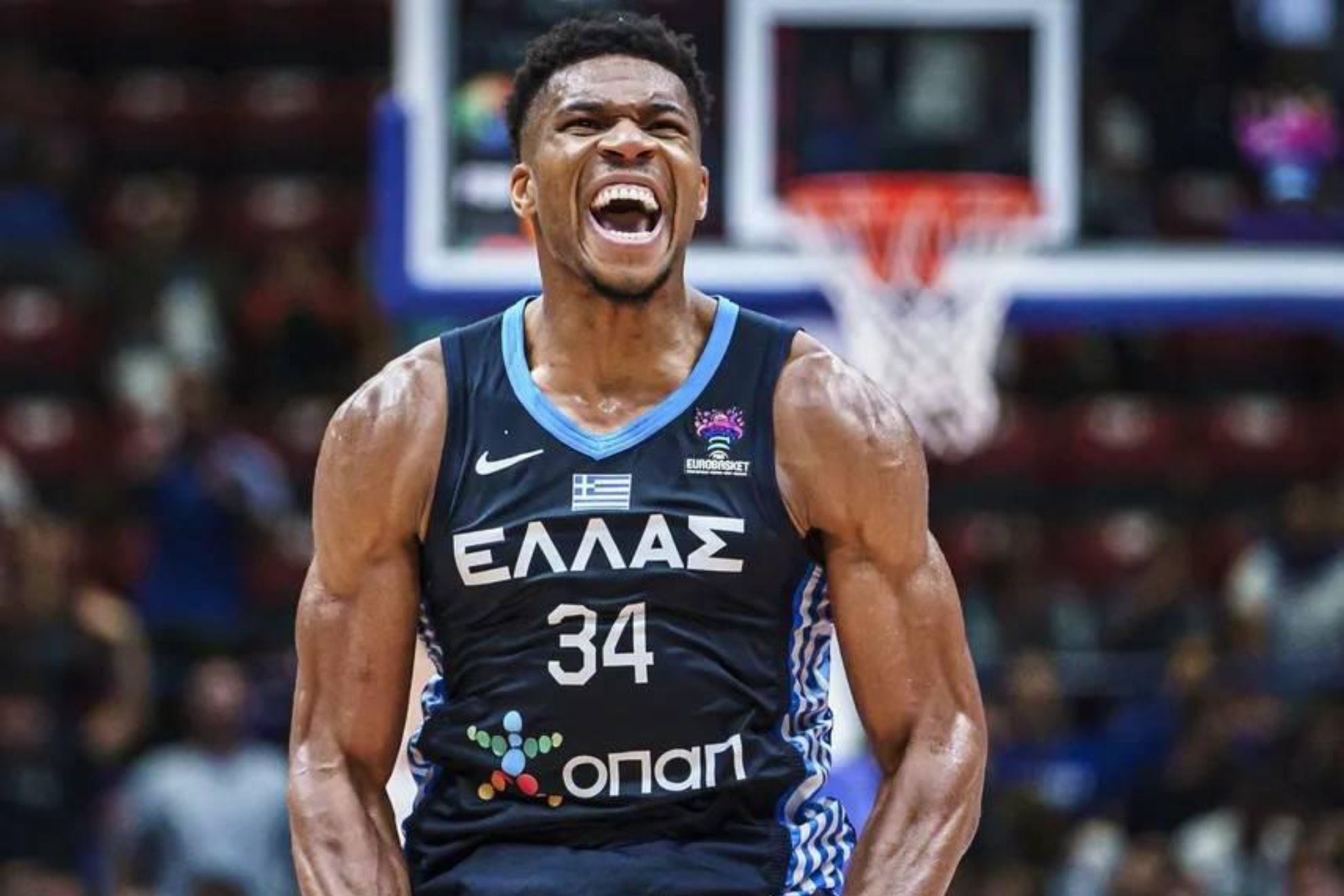 Antetokounmpo con Grecia