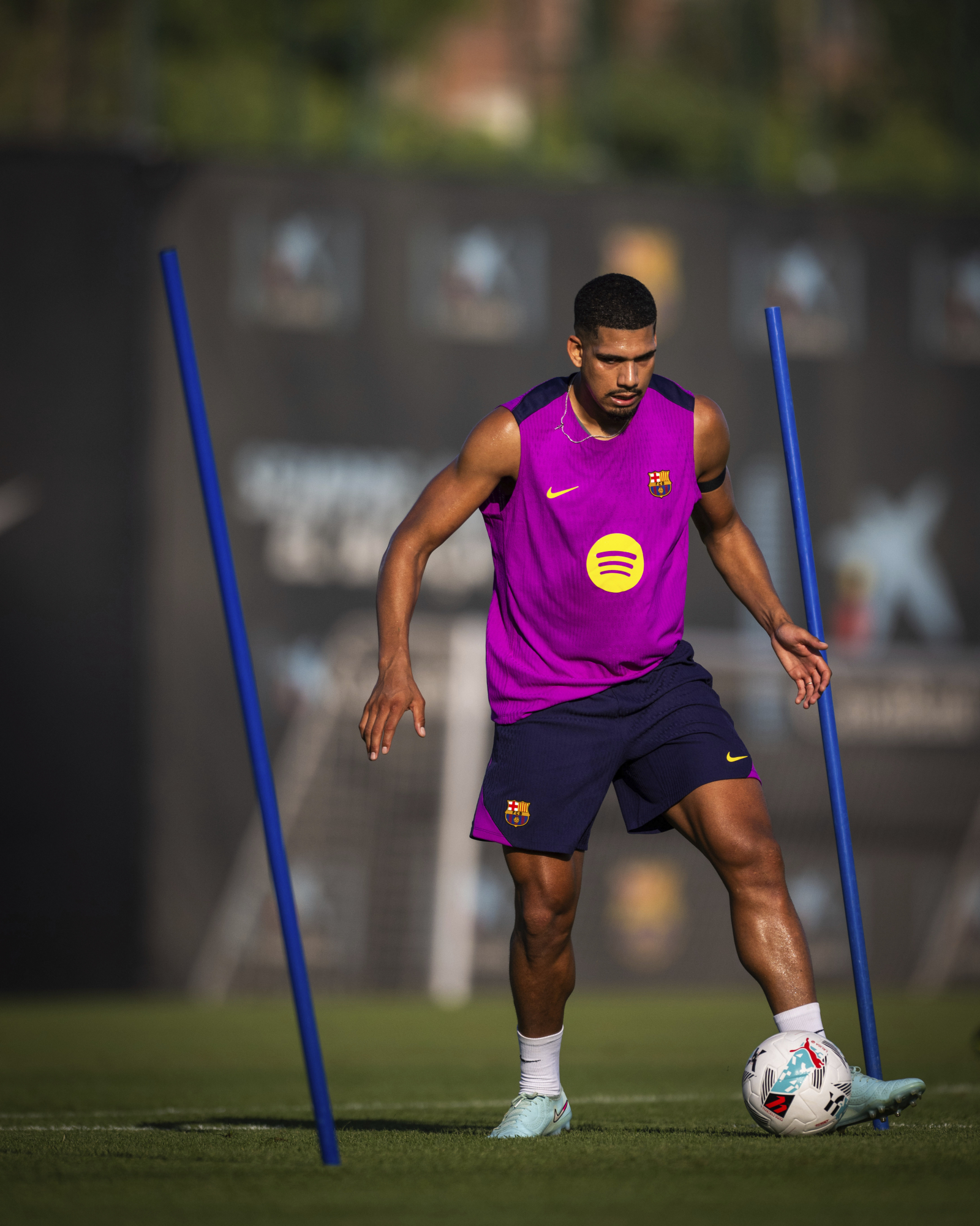 Ronald Araujo, en un entrenamiento.