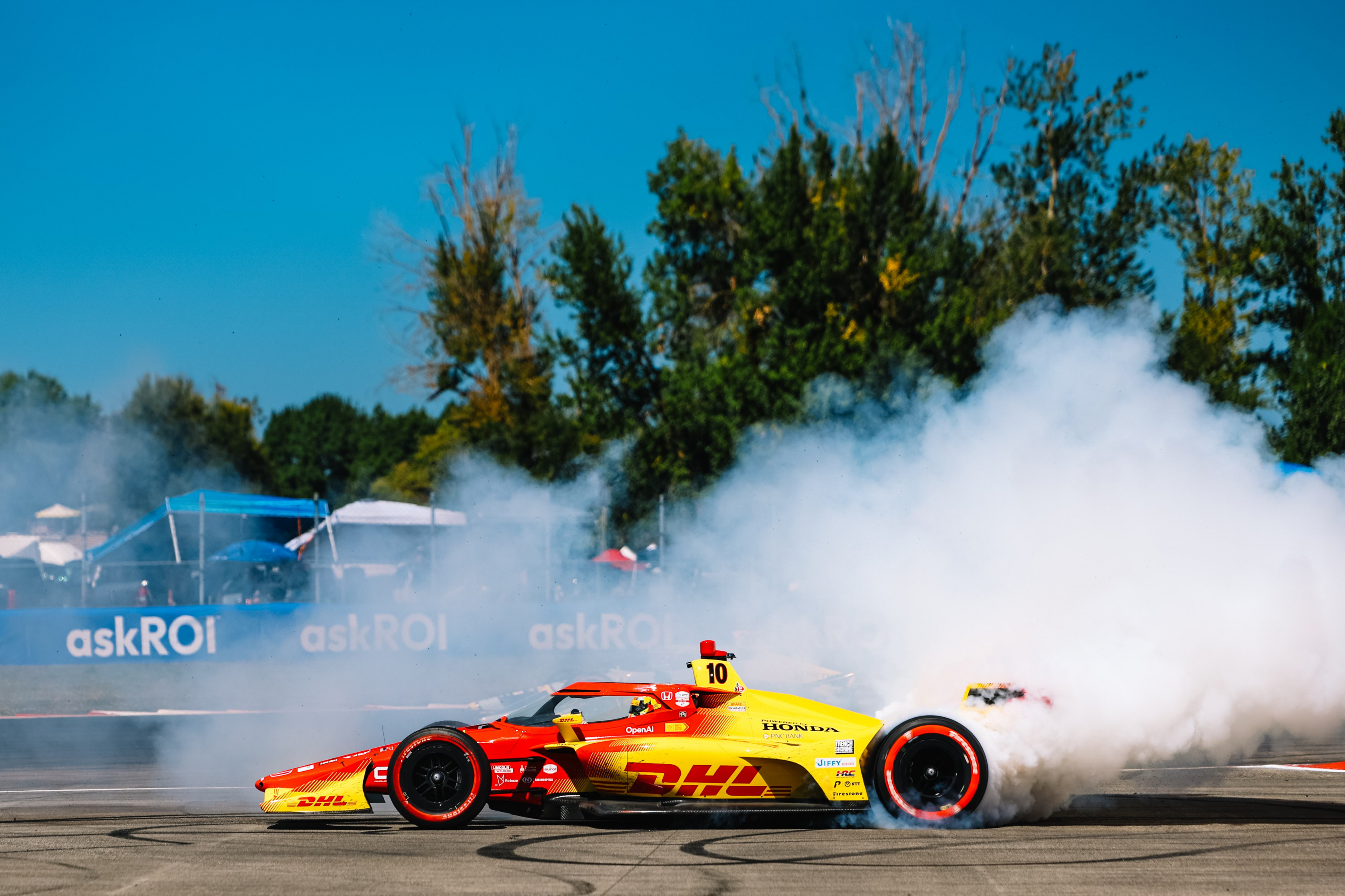 El español, celebrando con donuts su cuarto título en Estados Unidos.