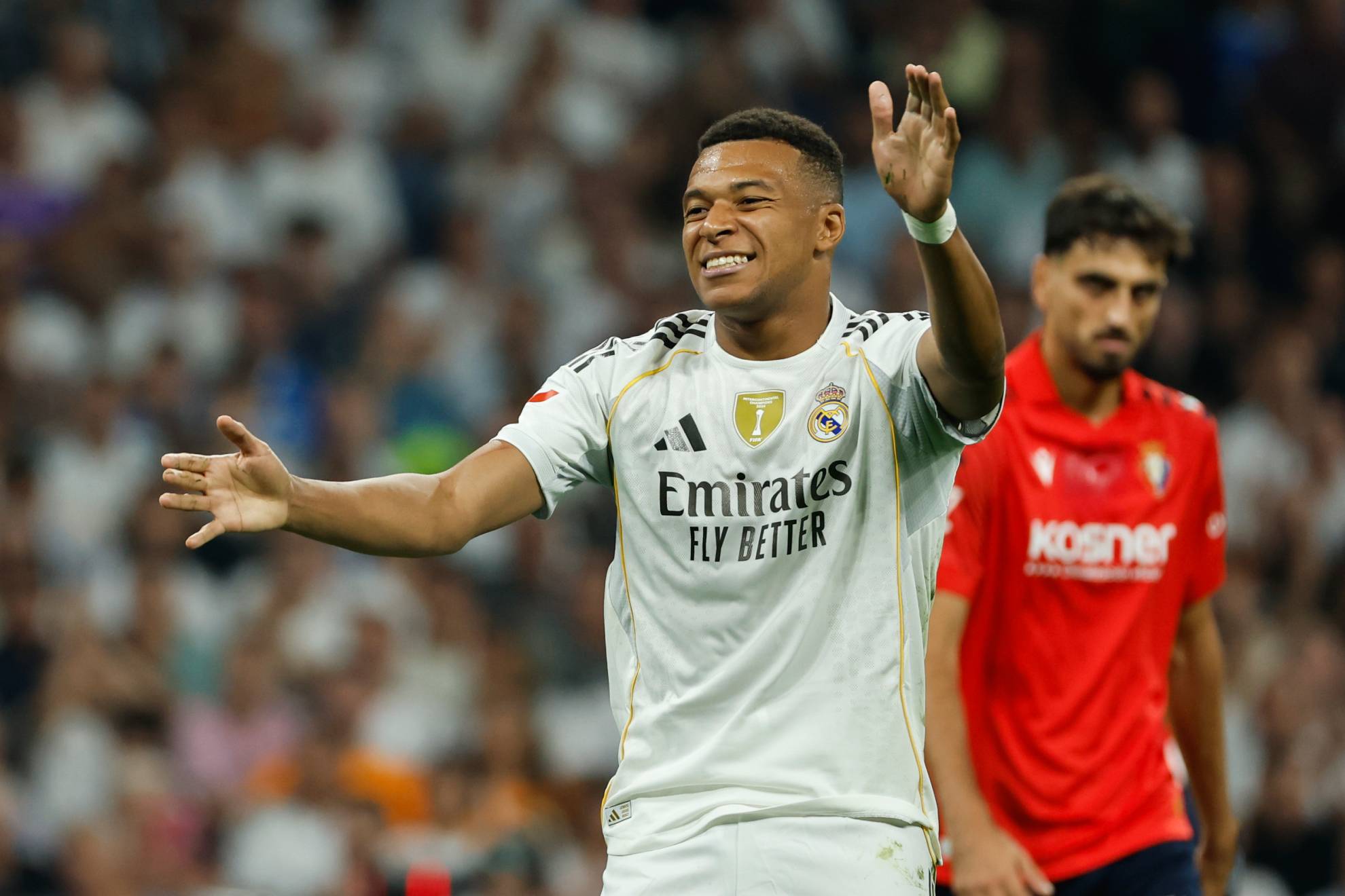Mbappé memimpin Real Madrid di pertandingan liga pertama.