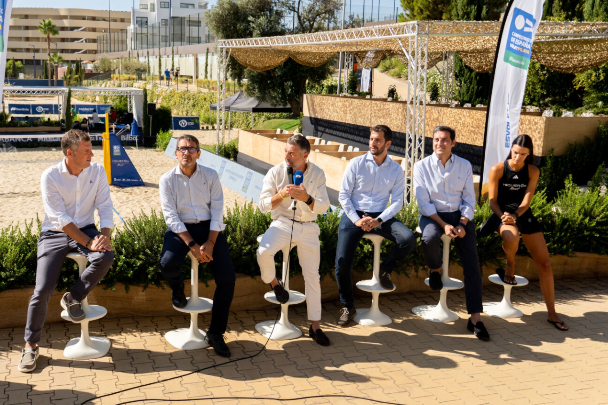 Image of the presentation of the Spanish Volleyo Playa Championship at the Higuerón Resort