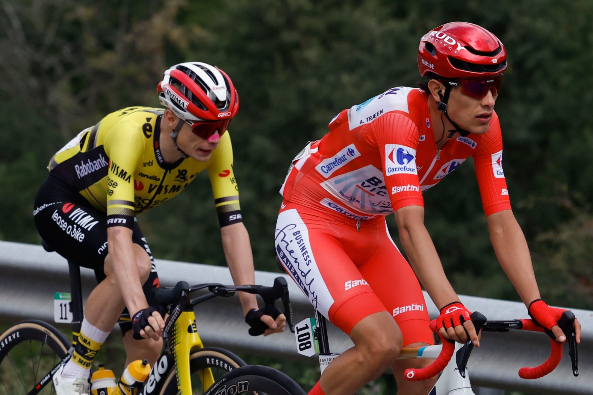 Torstein Traeen y Jonas Vingegaard, durante la séptima etapa de LaVuelta