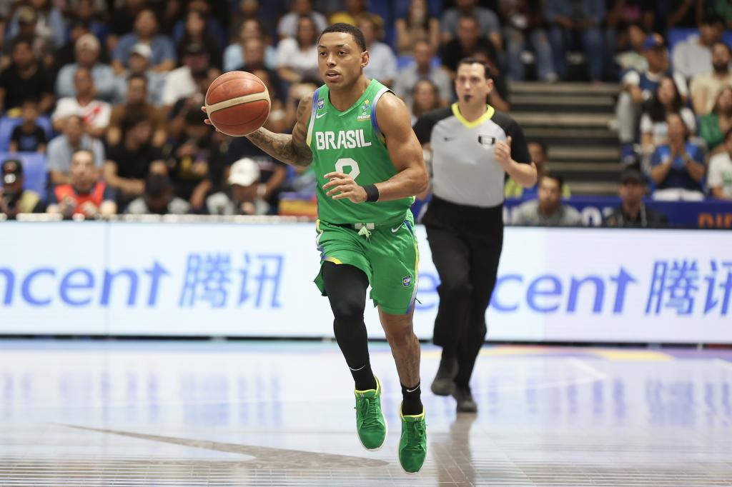 Yago Dos Santos during the match against Argentina.
